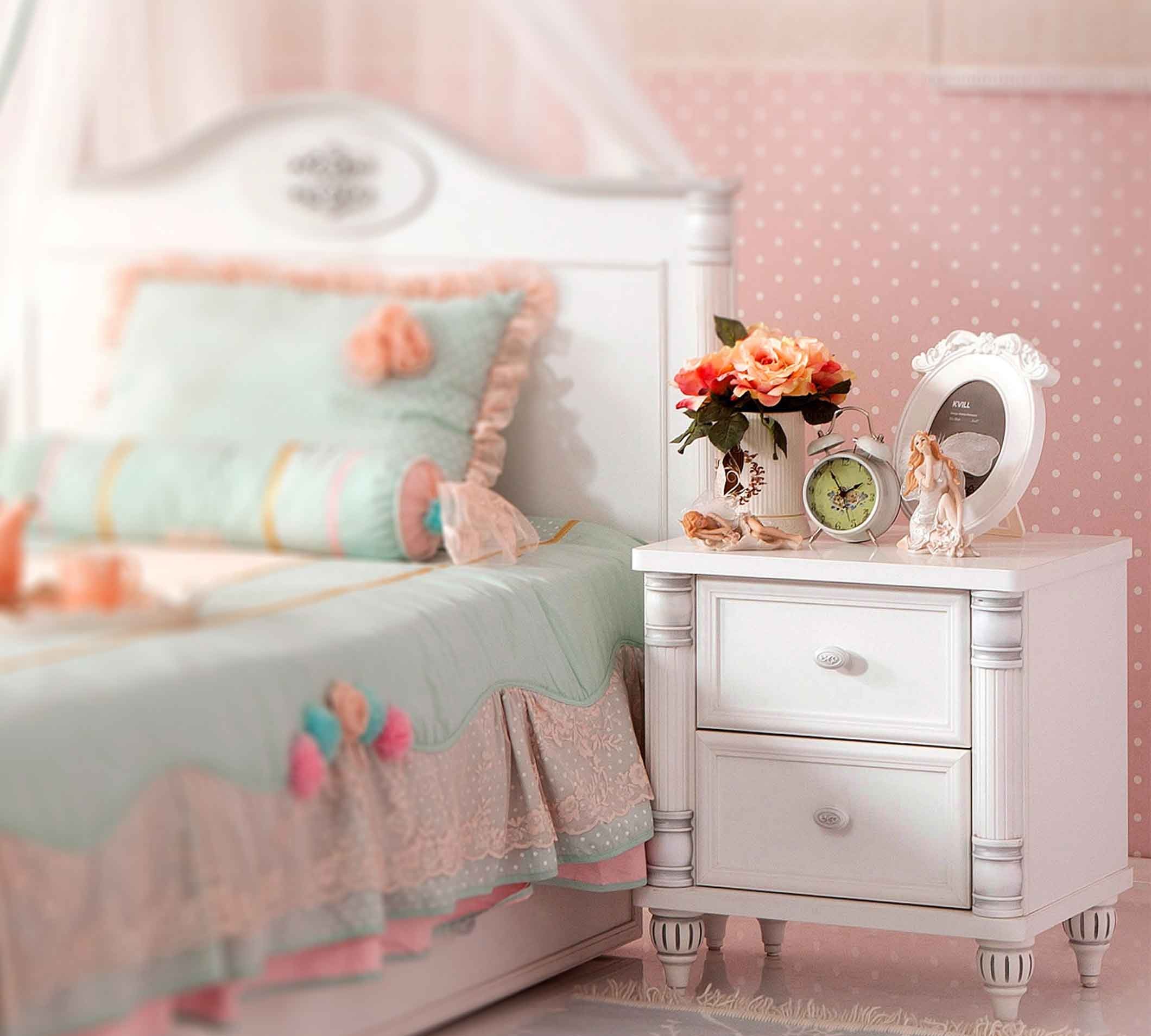  Romantic Nightstand