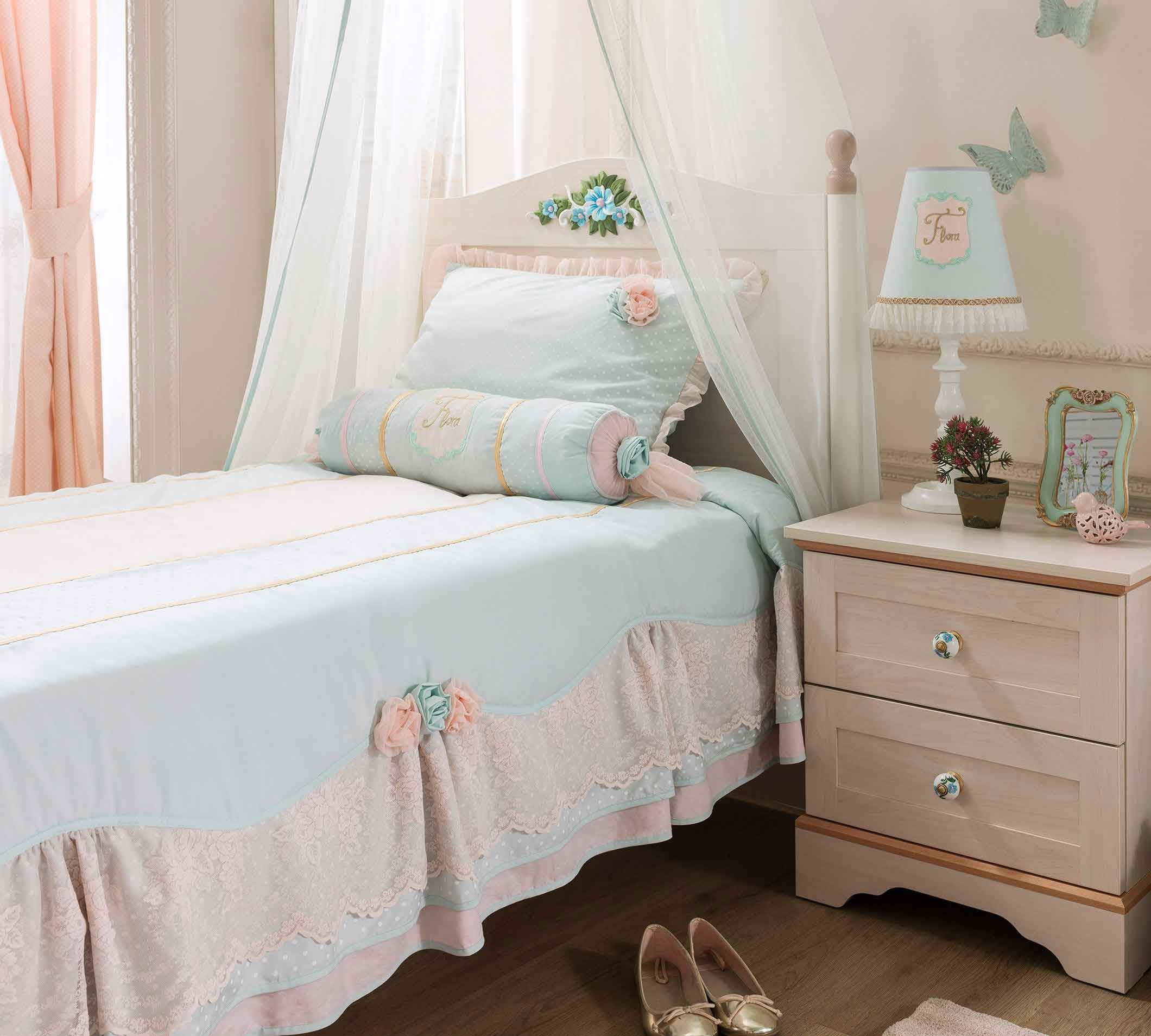 Paradise Bed Cover (120-140 Cm)